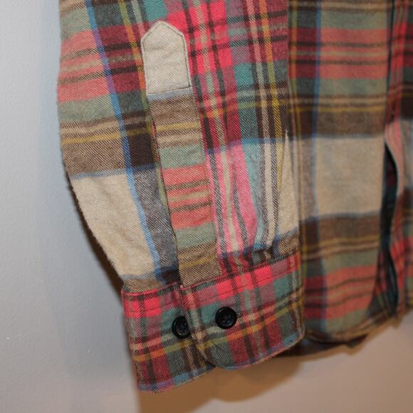 L. L. Bean Traditional Fit Mens Flannel Shirt sz L Tan, Red & Green Scotch Plaid - Picture 8 of 9